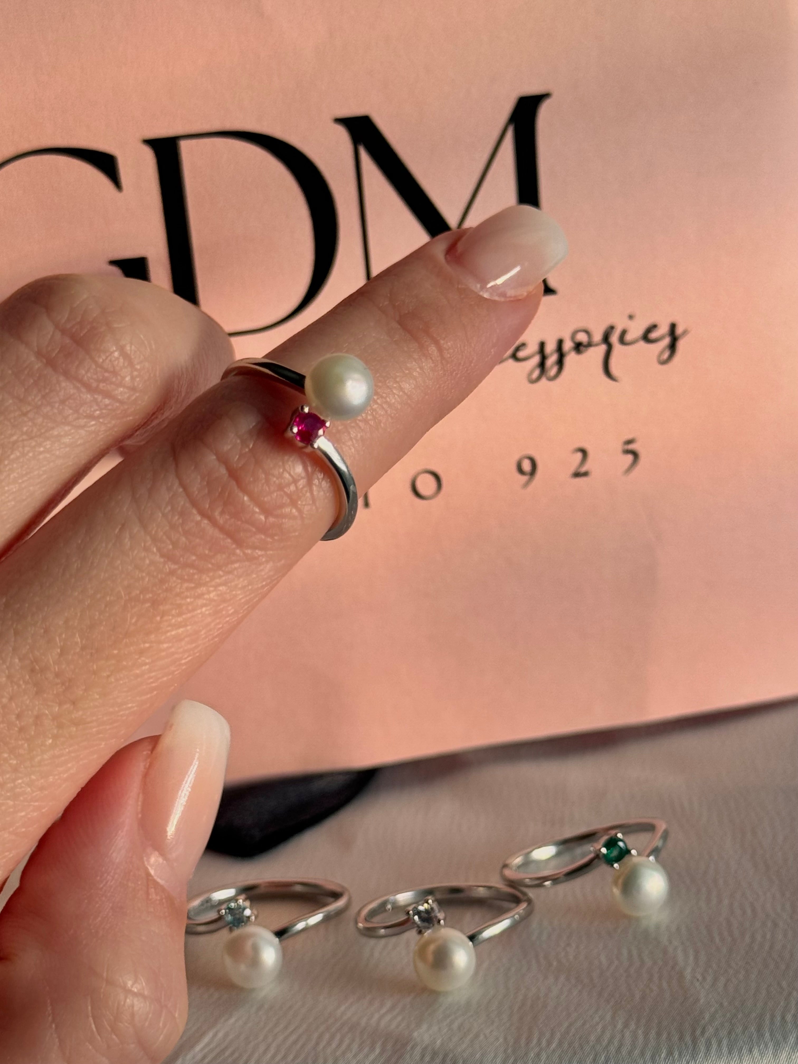 Anello Punto Luce e Perla