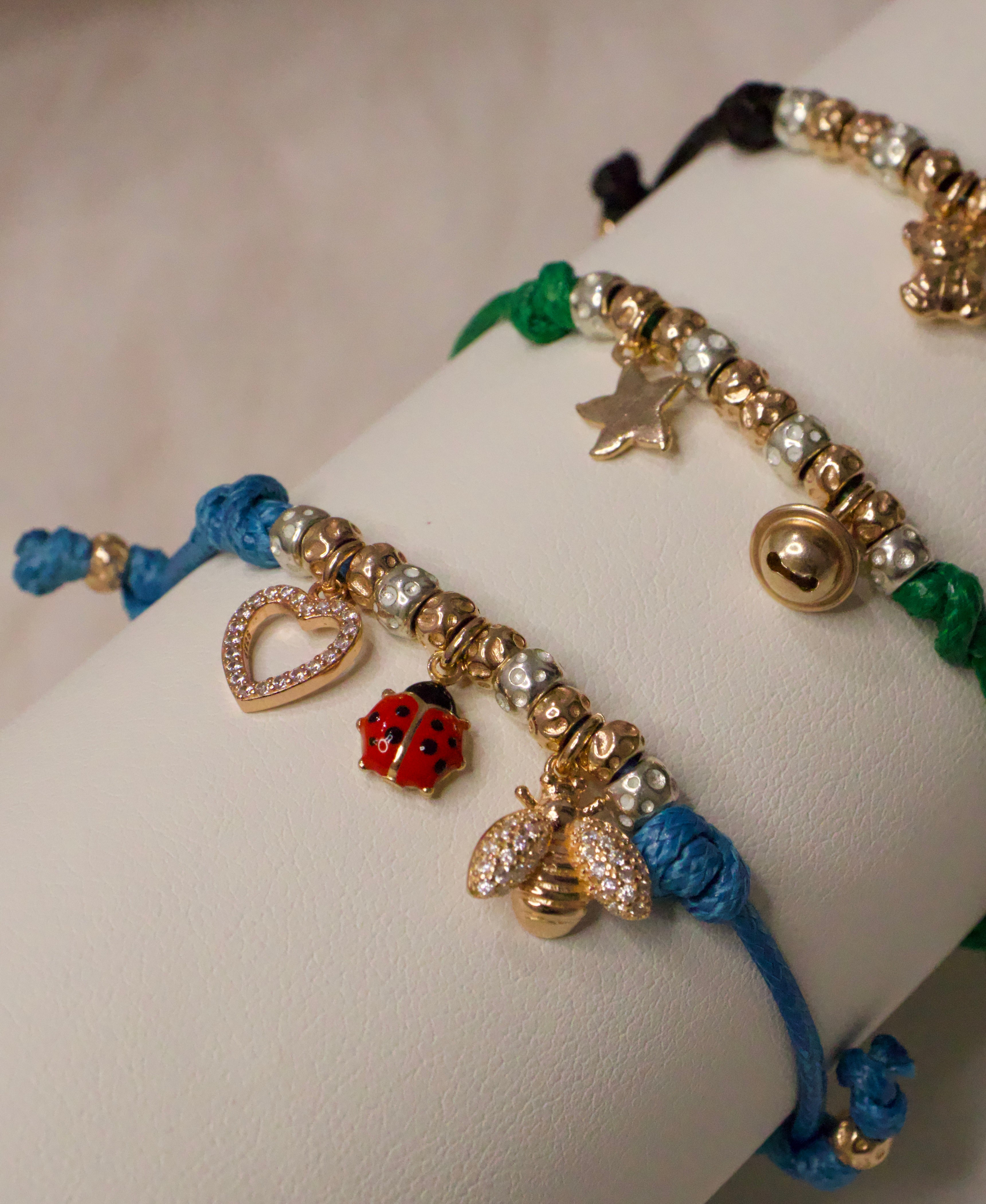 CREA IL TUO CORDONCINO - GRANELLI E CHARMS ROSA