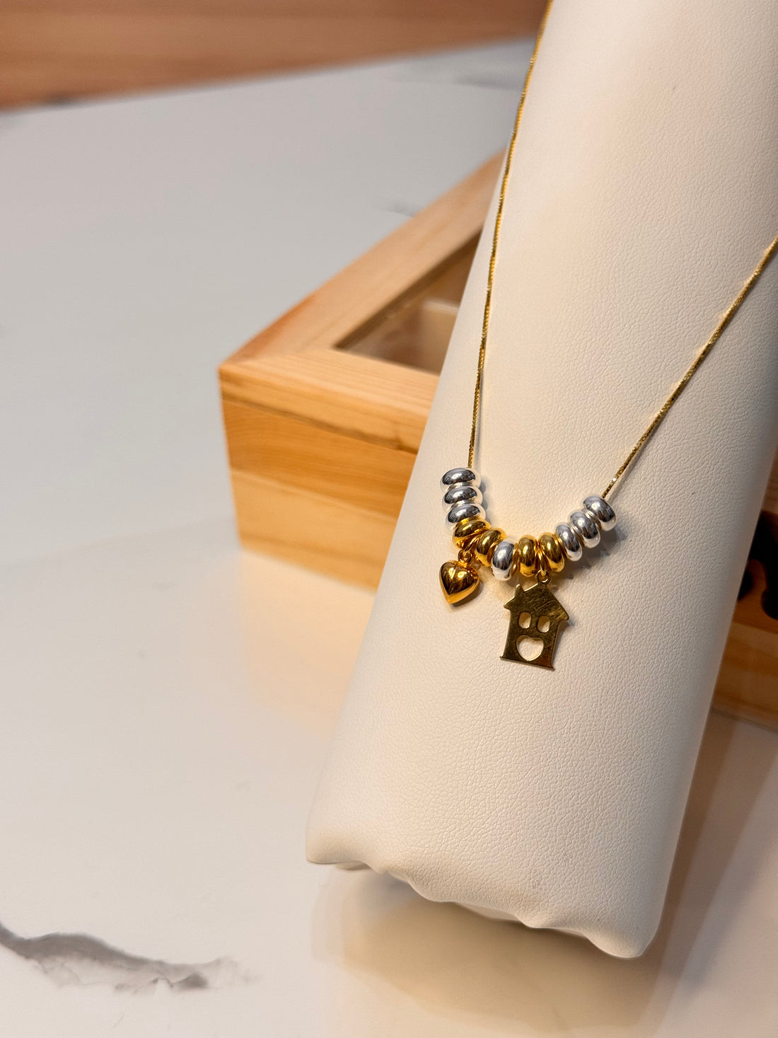 Collana Casetta Dorata