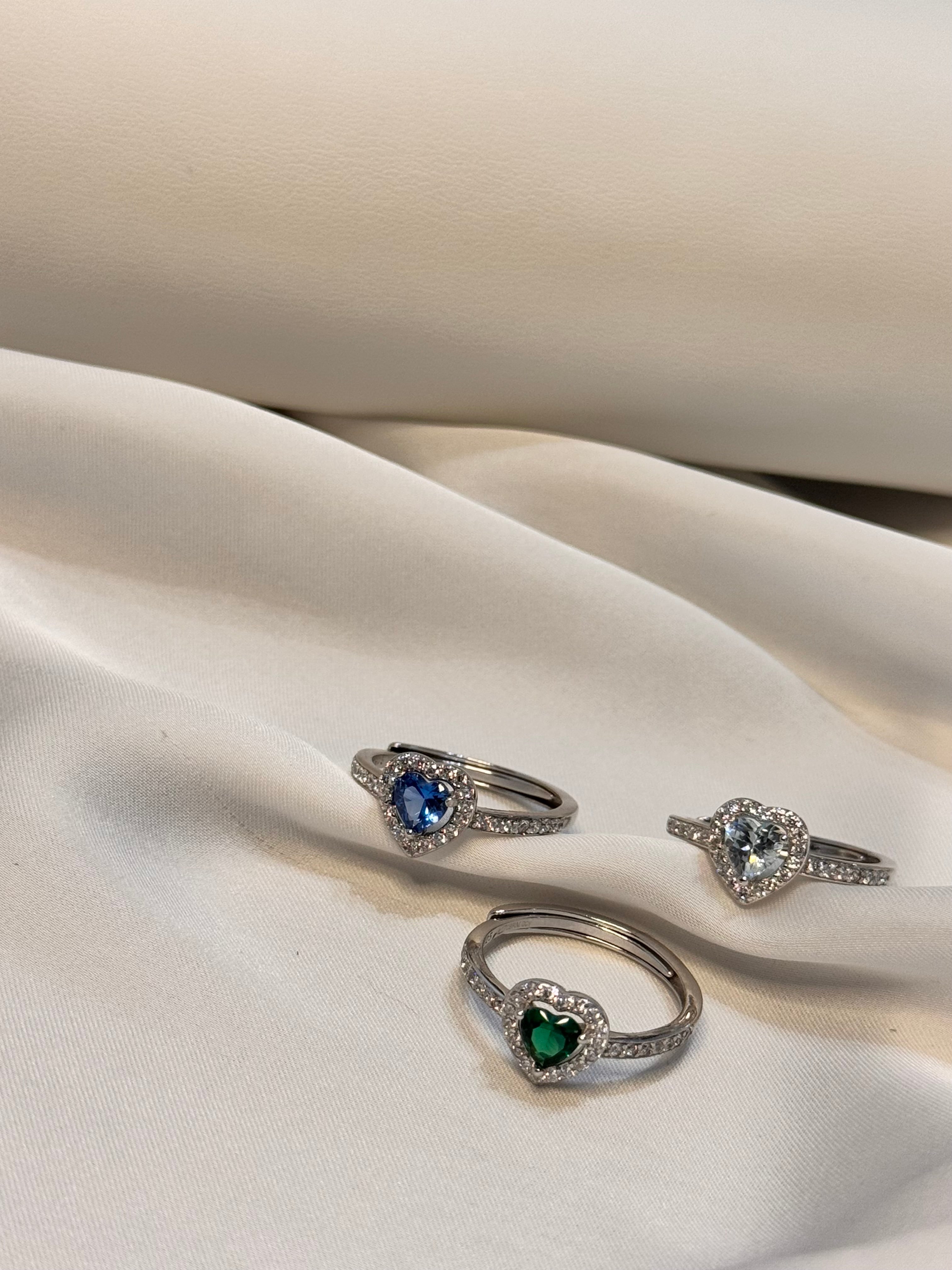 Anello Cuoricino e Zirconi