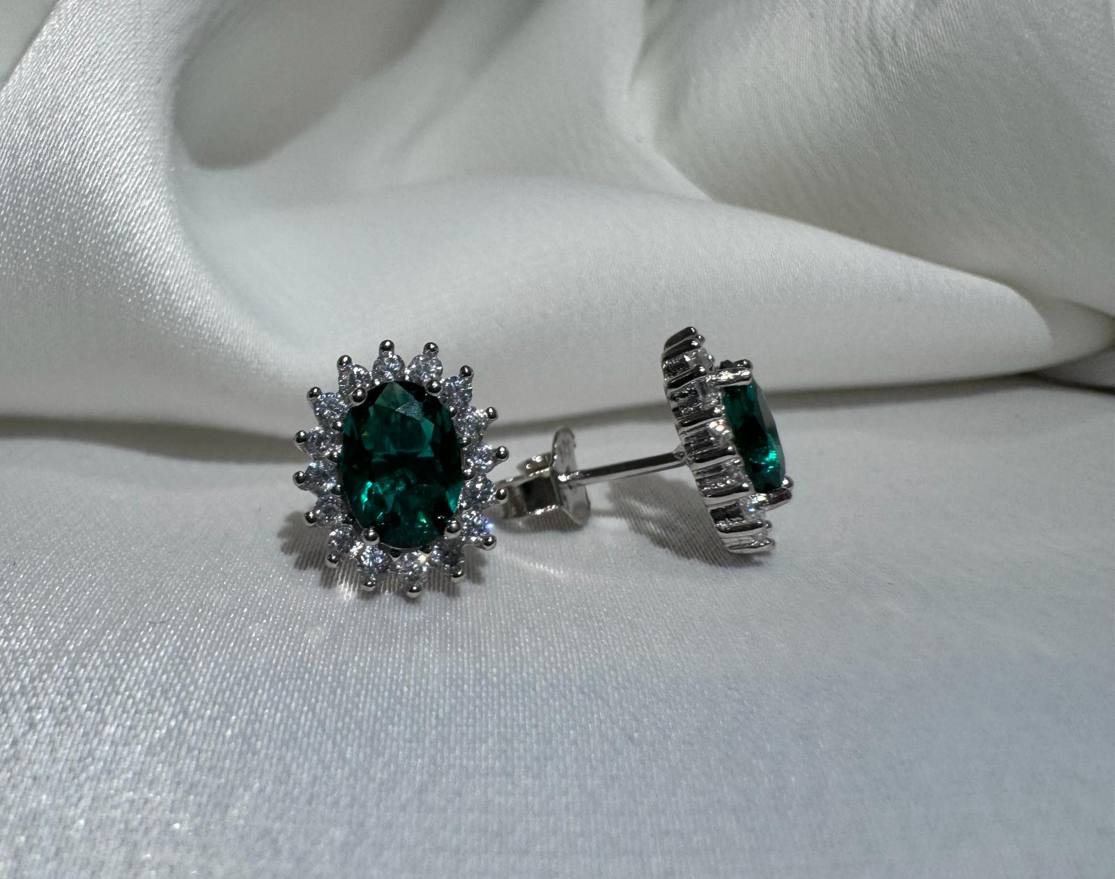 Orecchini con Zirconi Verdi