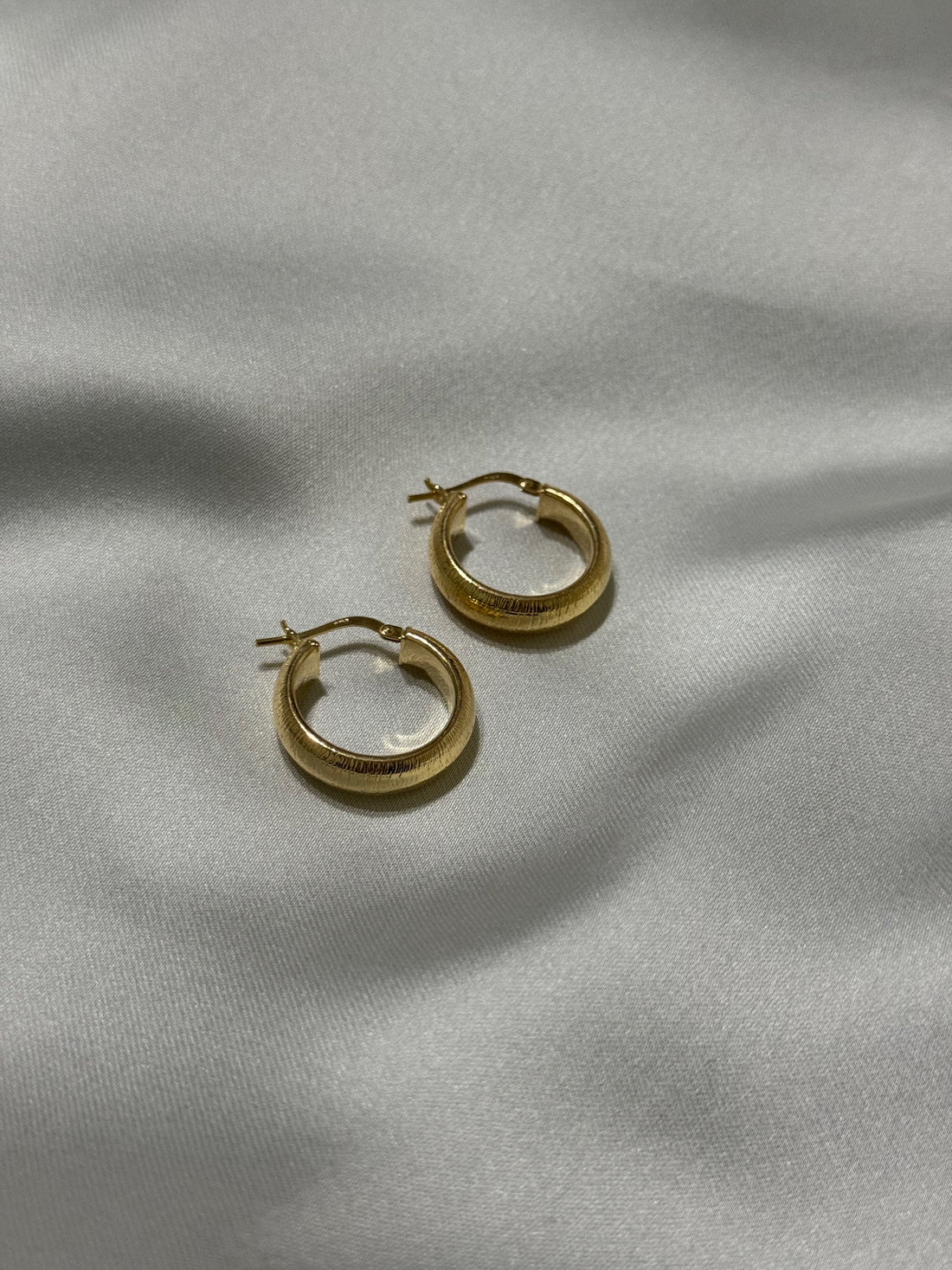 Orecchini Effetto Satinato