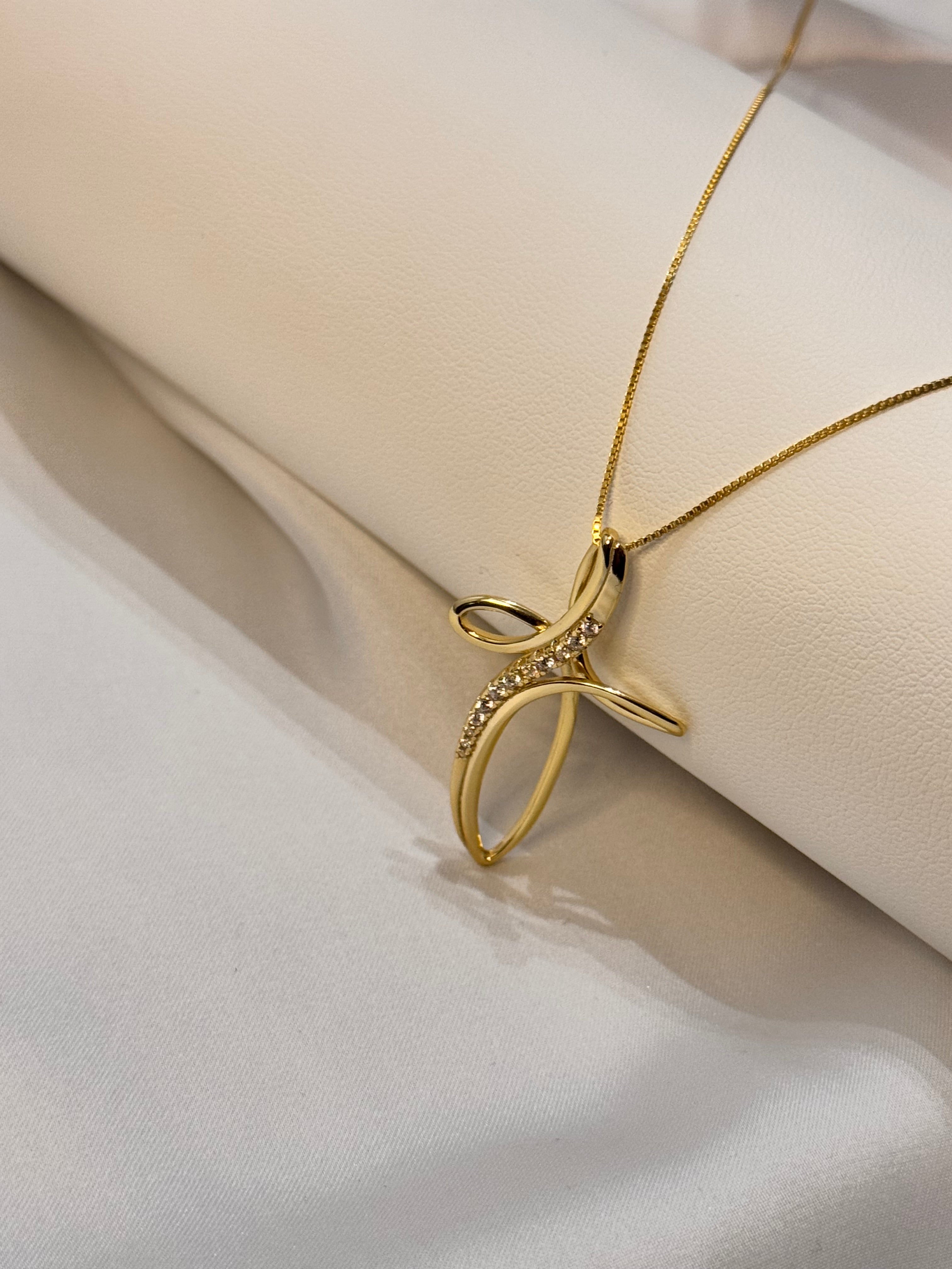 Collana Croce Elegante
