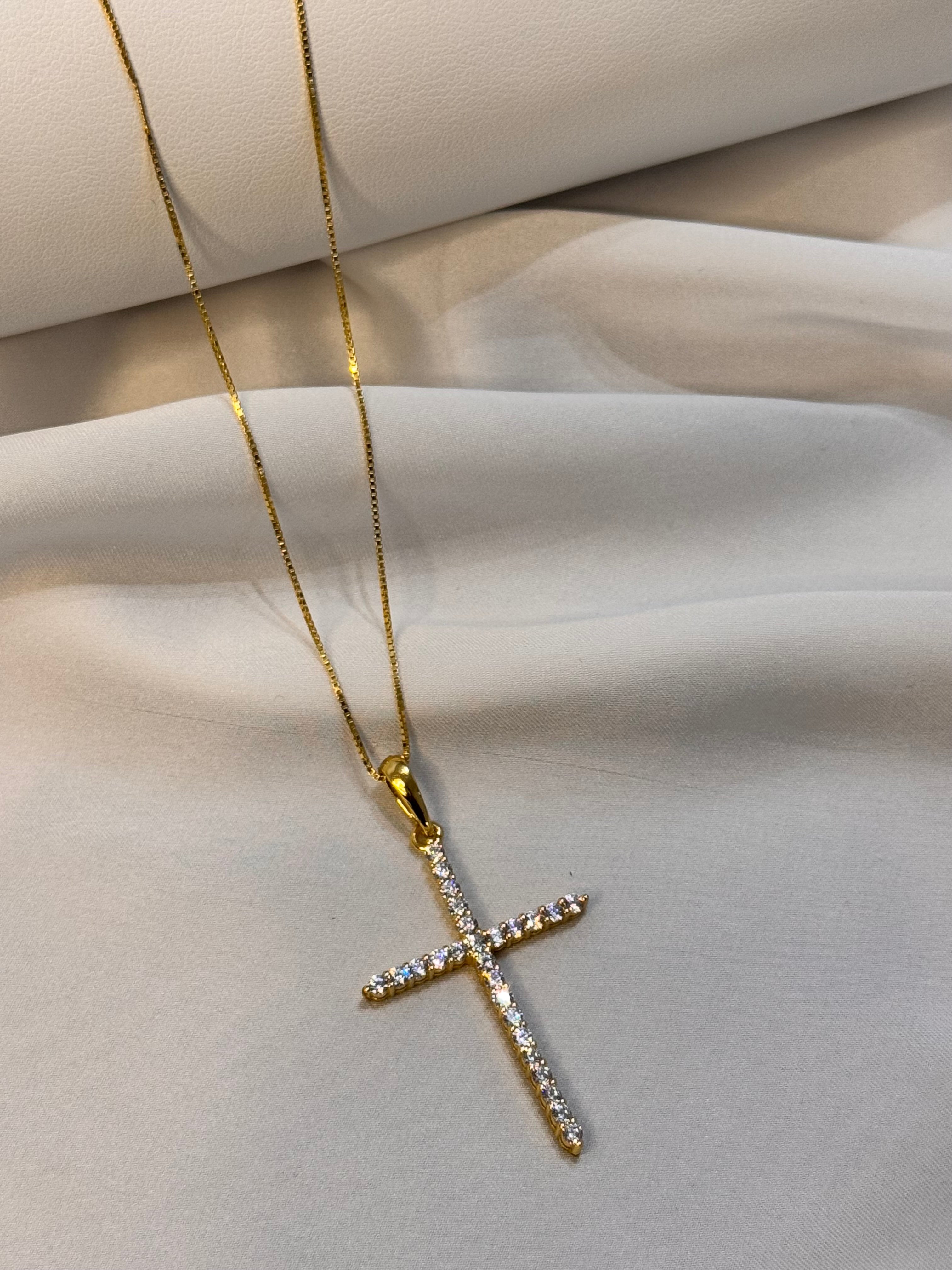 Collana Croce Dorata con Zirconi