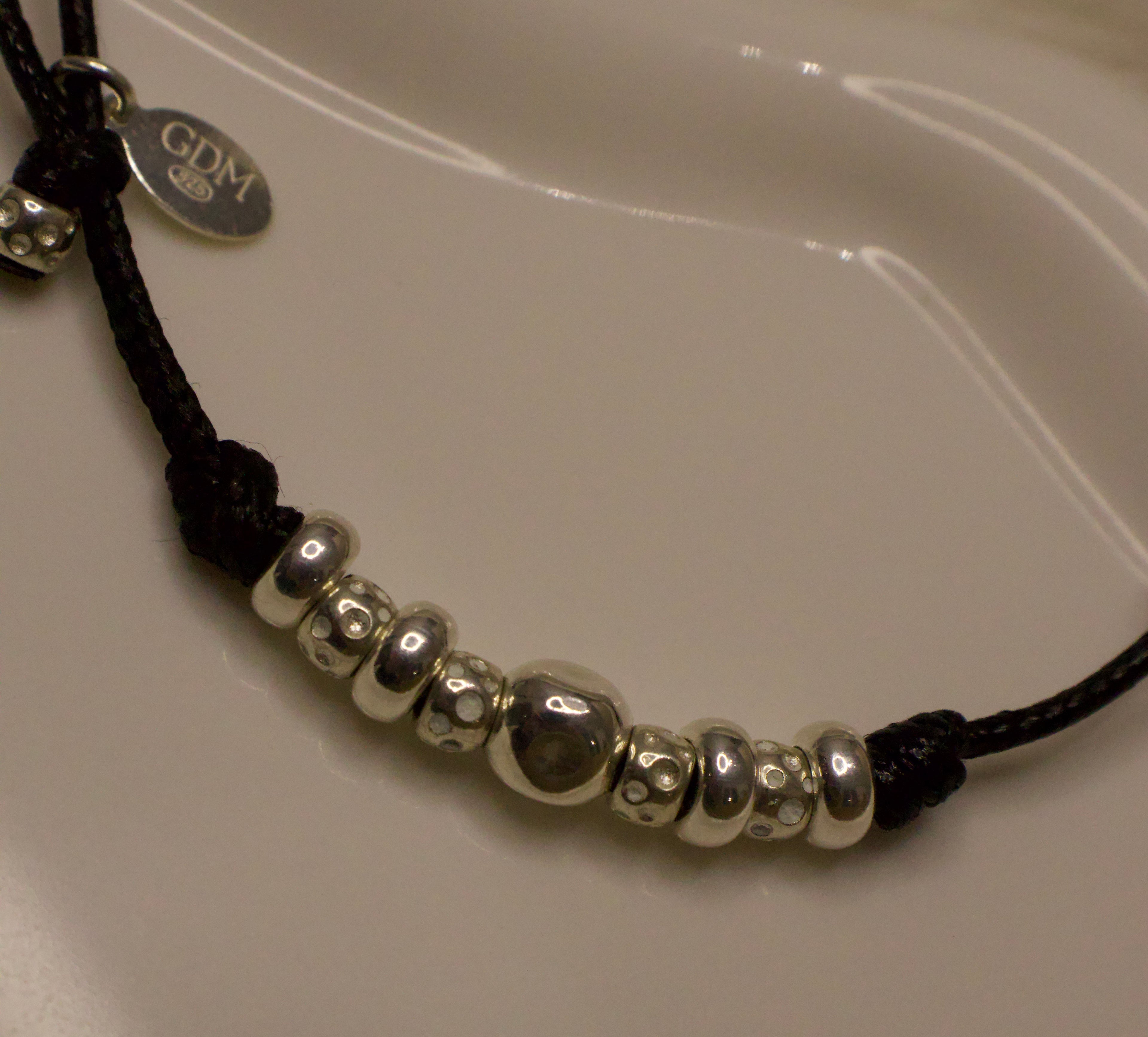 Collana Cordoncino con Granelli Argentati