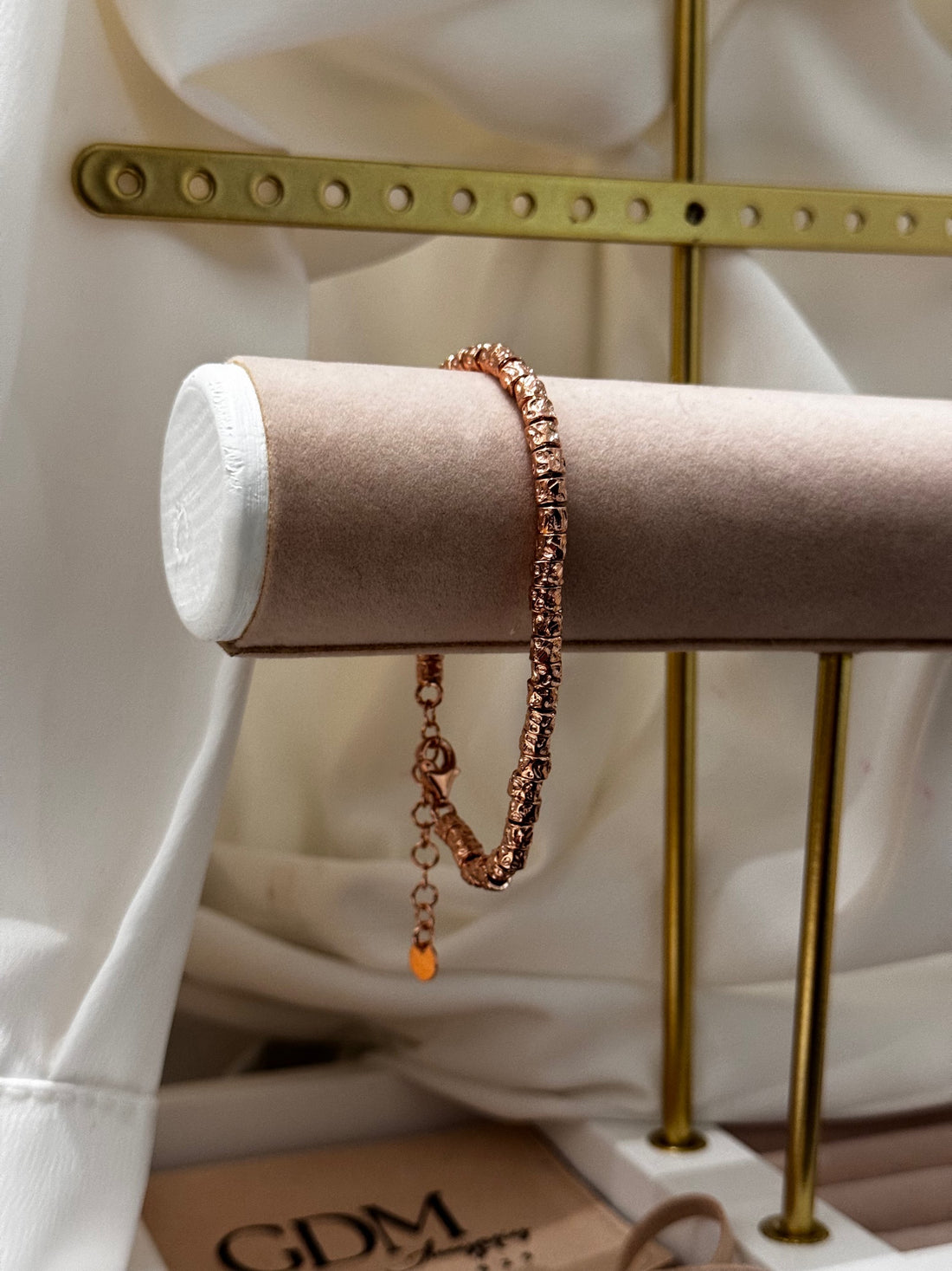 Bracciale rosa pepite grandi - chiusura moschettone