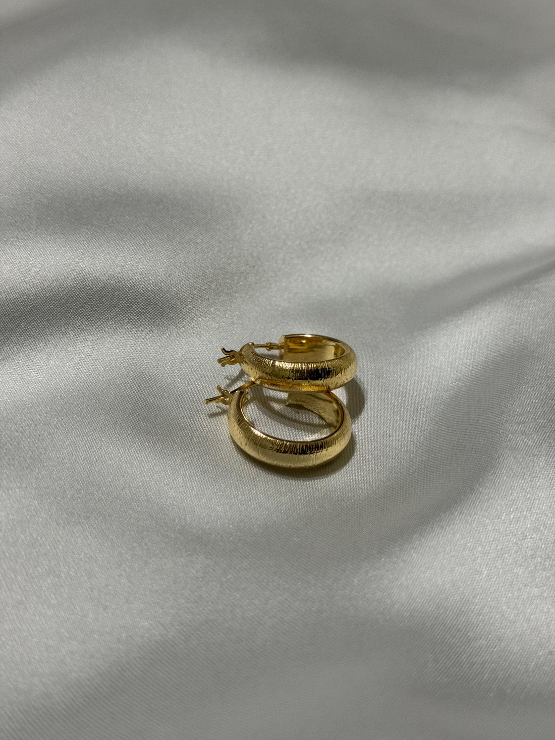 Orecchini Effetto Satinato