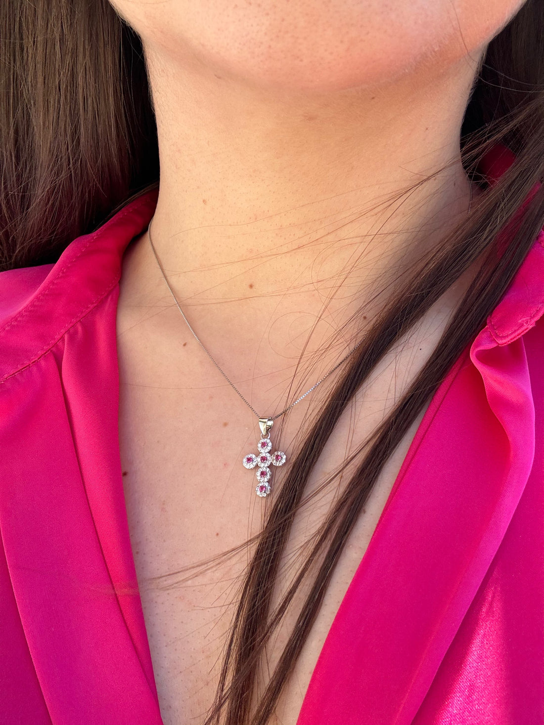 Collana Croce Fucsia