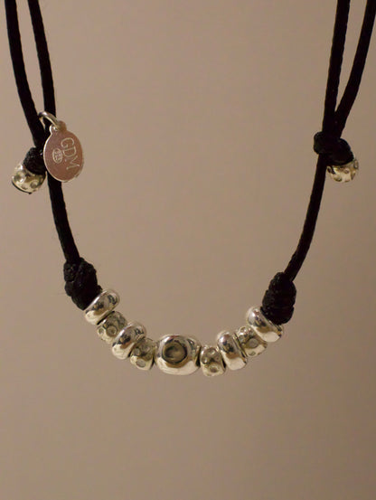 Collana Cordoncino con Granelli Argentati