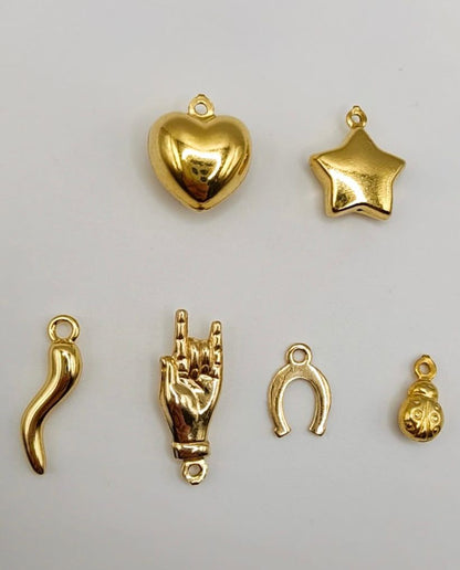 CREA IL TUO CORDONCINO CON CHARM